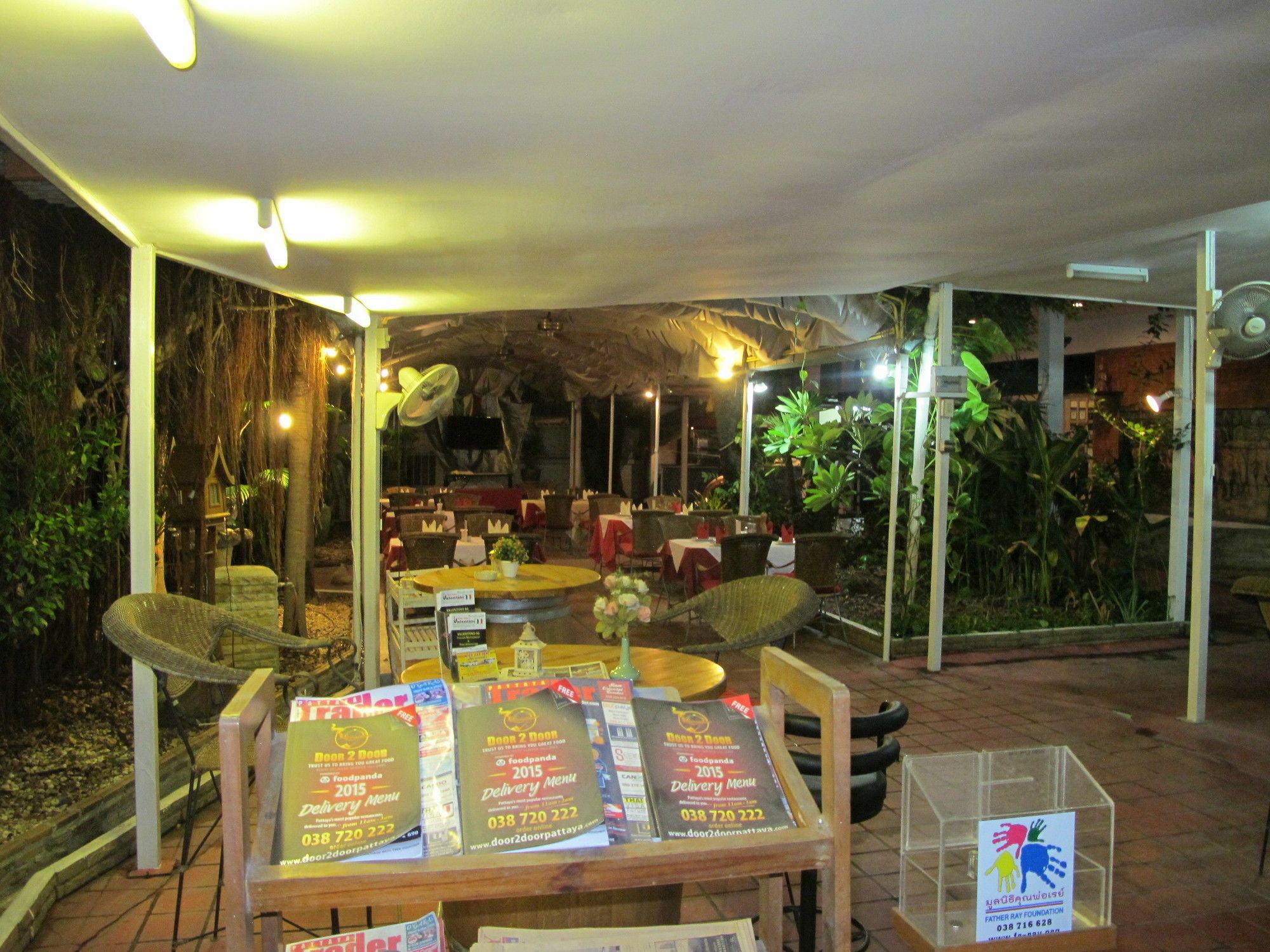 باتايا Valentino Restaurant & Guesthouse المظهر الخارجي الصورة